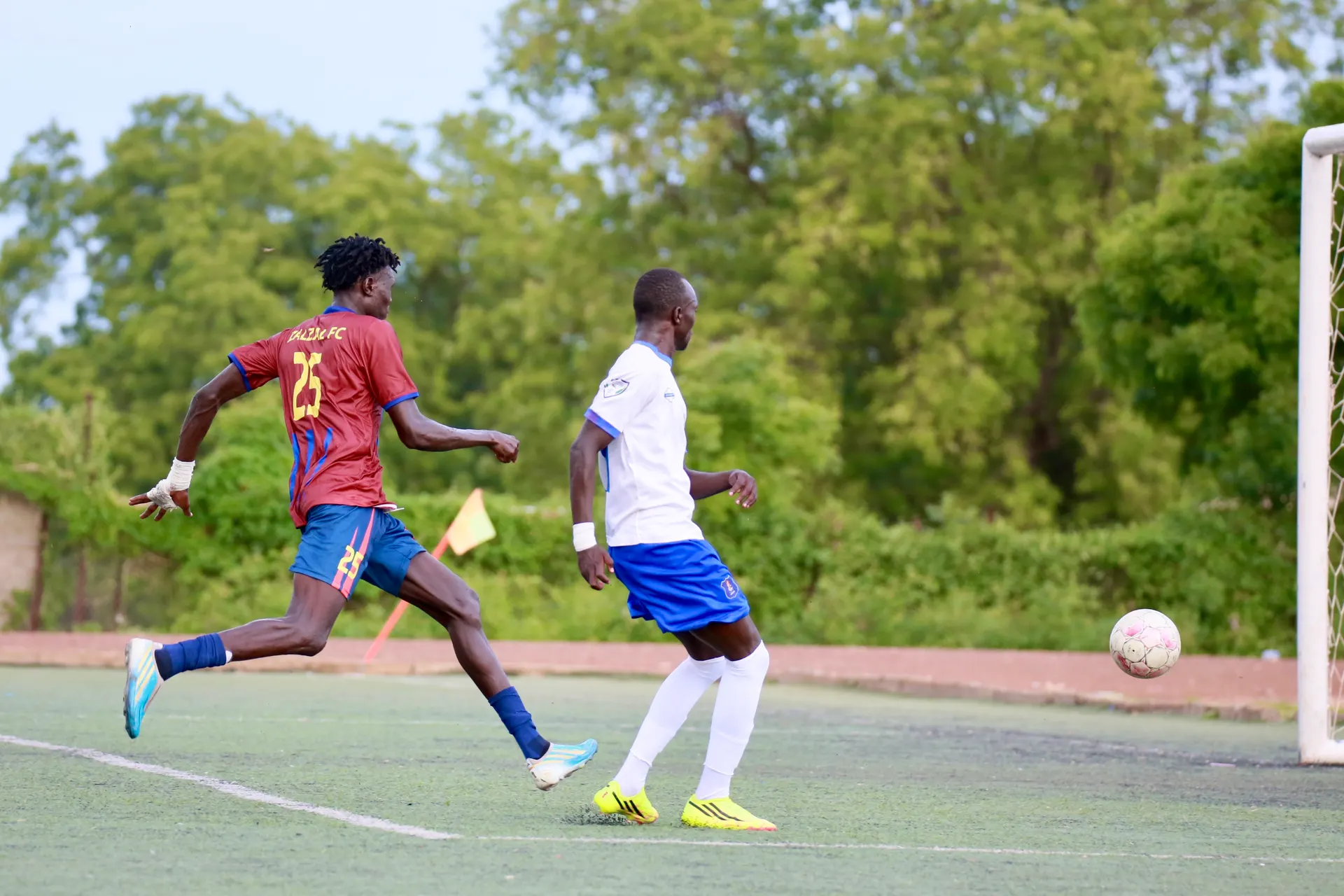 Al Huriya Thrash 10-Man Zal Zal 4-0 to Stay Top of Konyokonyo League